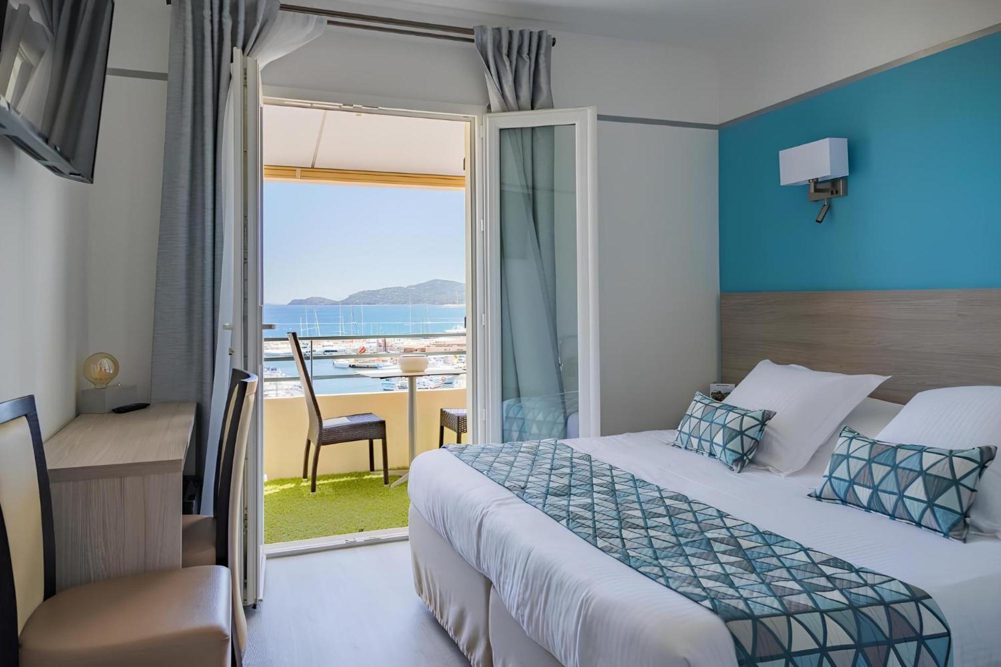 Hotel Le Rabelais เลอลาวองดูว์ ภายนอก รูปภาพ
