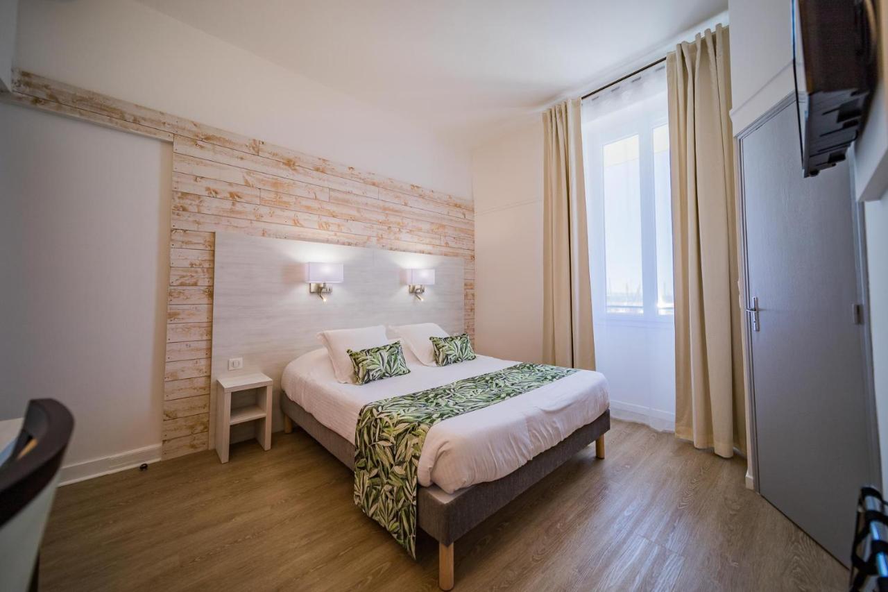 Hotel Le Rabelais เลอลาวองดูว์ ภายนอก รูปภาพ